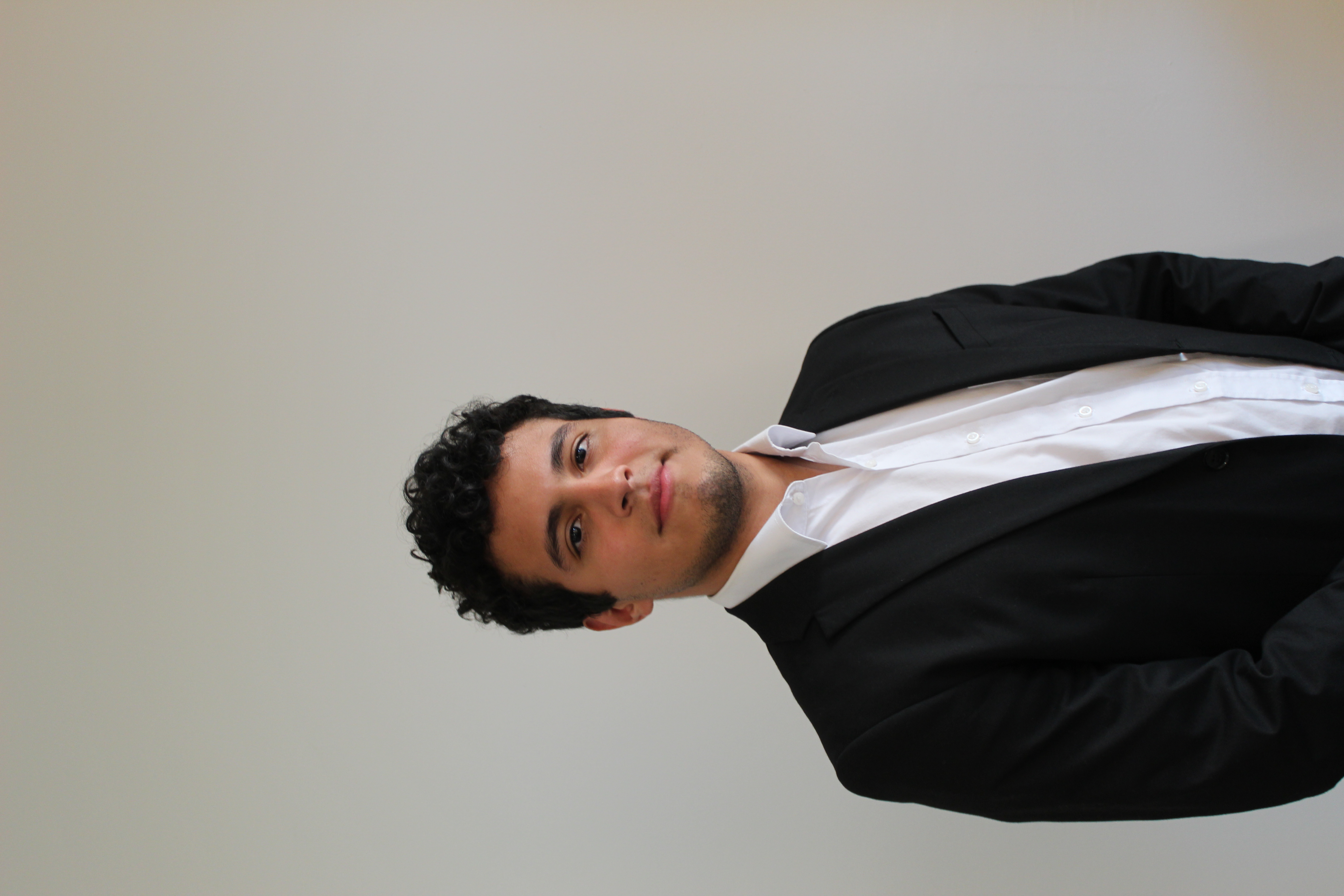 Gregory Ramírez